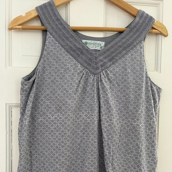 Aventura Tops - Aventura sleeveless shirt
